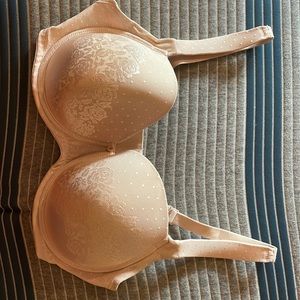 Never Worn, Soma Bra, 36G Nude